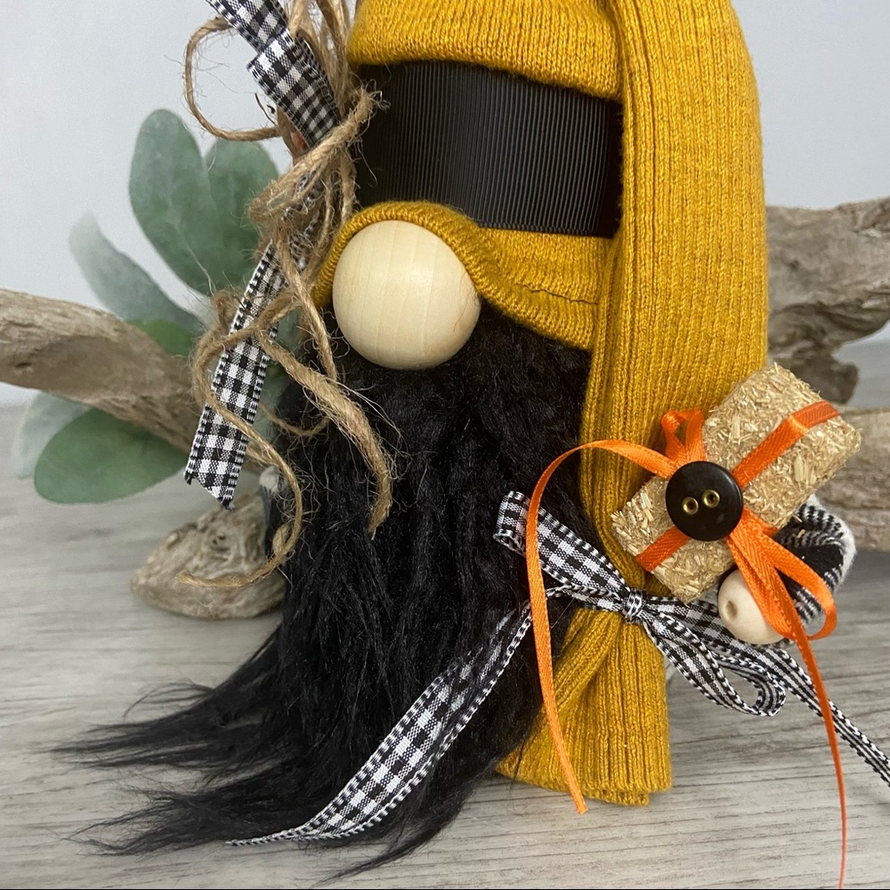 ❌SOLD❌Fall Harvest Gnome Plaid Black White Pumpkin Orange Hay Cottage Handmade - Picture 3 of 11